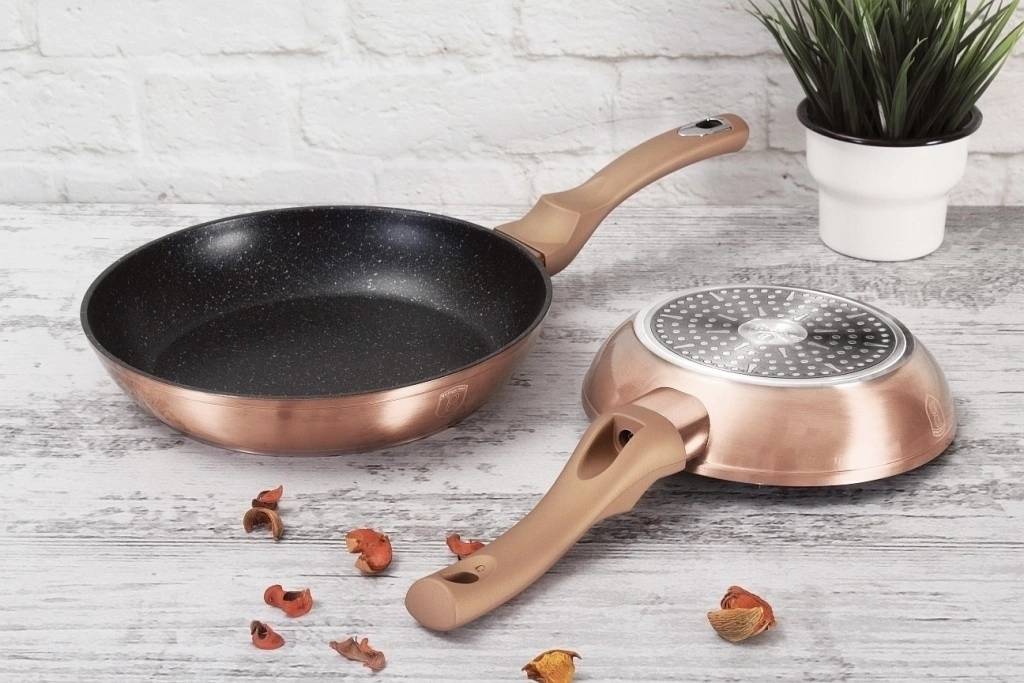 Berlingerhaus Sada nádobí s mramorovým povrchem 13 ks Rosegold Metallic Line 