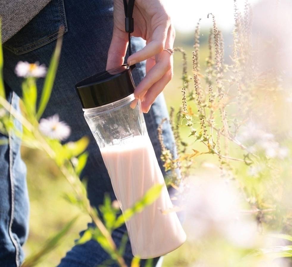 Berlingerhaus Mixér smoothie maker + láhev Black Rose Collection