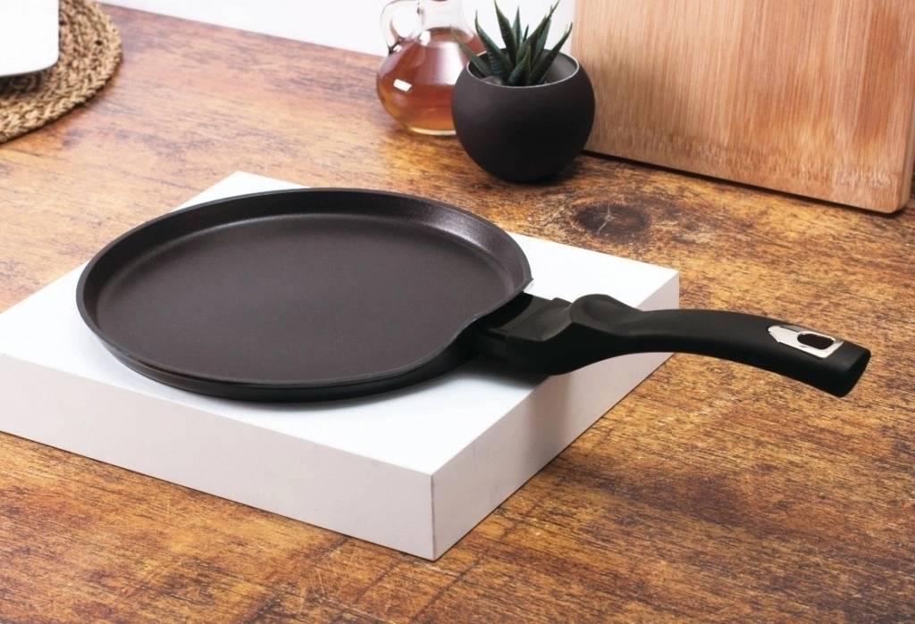 Berlingerhaus Pánev na palačinky s mramorovým povrchem 25 cm Black Silver Collection 