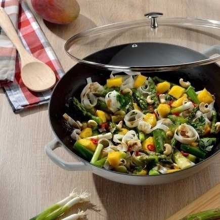 Kela Wok litinový s poklicí Calido 36 cm světle šedá