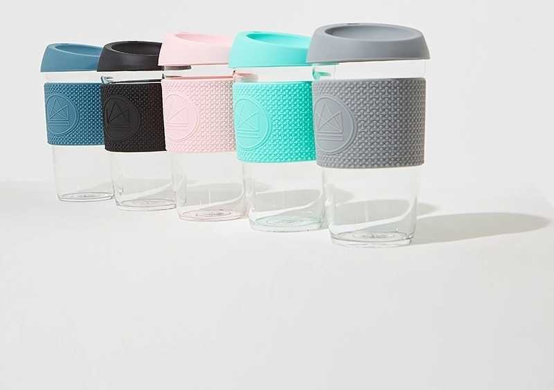 Neon Kactus Skleněný hrnek na kávu, L, 450 ml černý