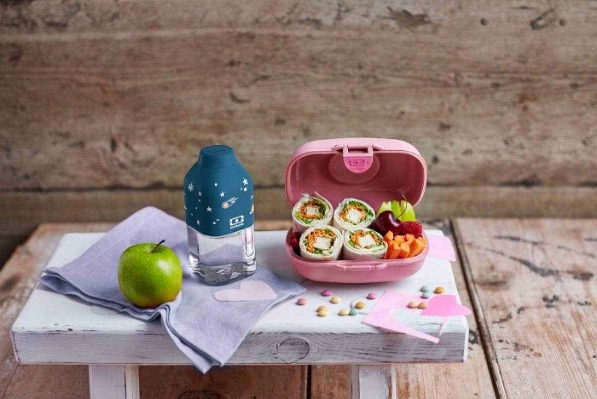 Monbento Láhev na vodu MonBento Positive S Blue Cosmic | tmavě modrý