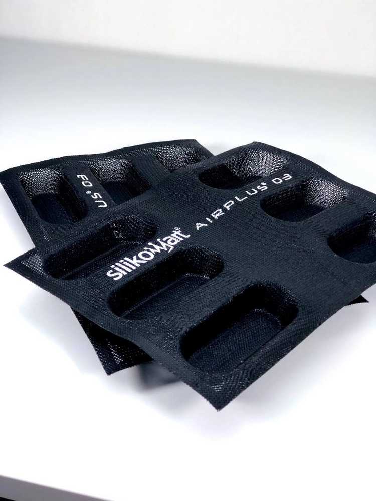 Silikomart Silikonová podložka na pečení mini koláčů Silikomart Air Plus 03 Plum Cake Mini | 2ks