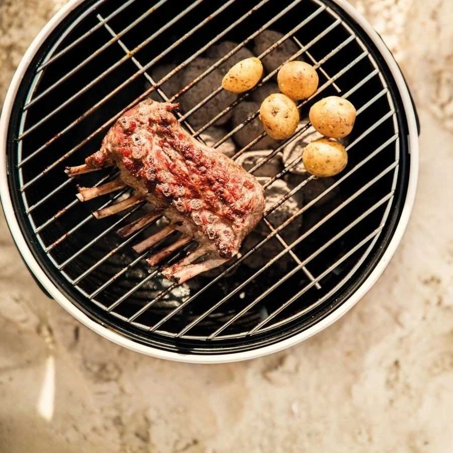 Berghoff Gril na dřevěné uhlí stolní LEO bílá