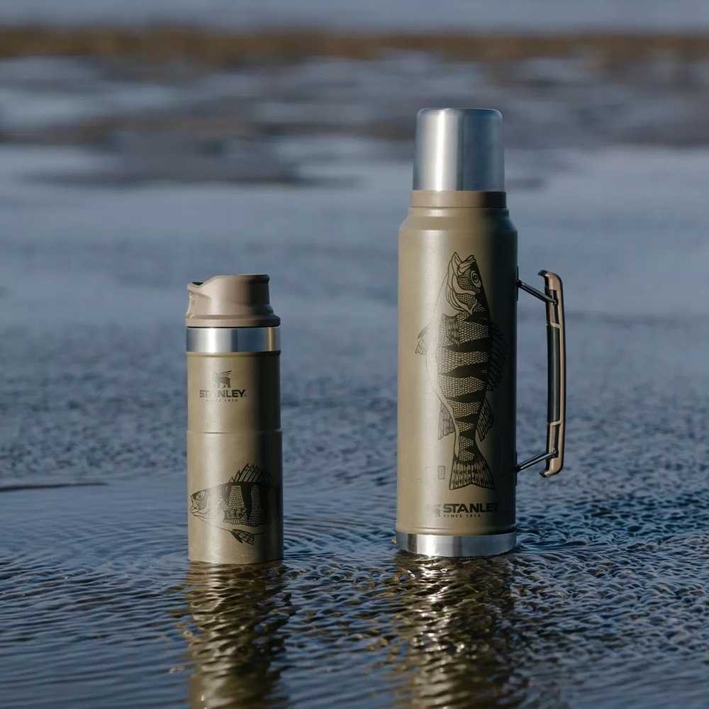 Stanley Classic series Termohrnek, 470 ml, Tan Peter Perch