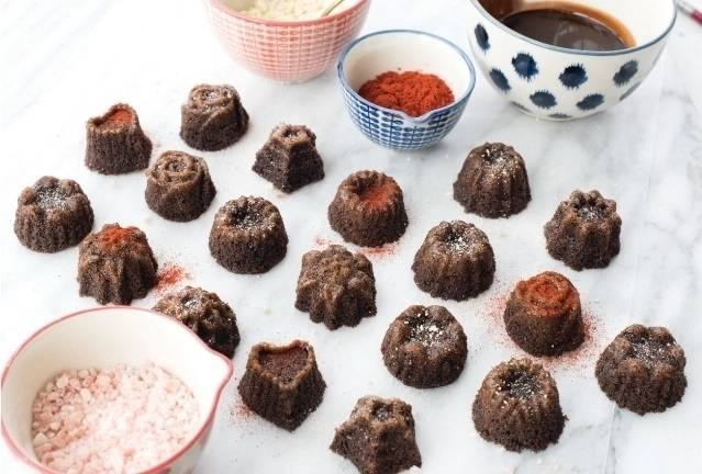 Nordic Ware ZIMA Forma na minidorty a čokolády