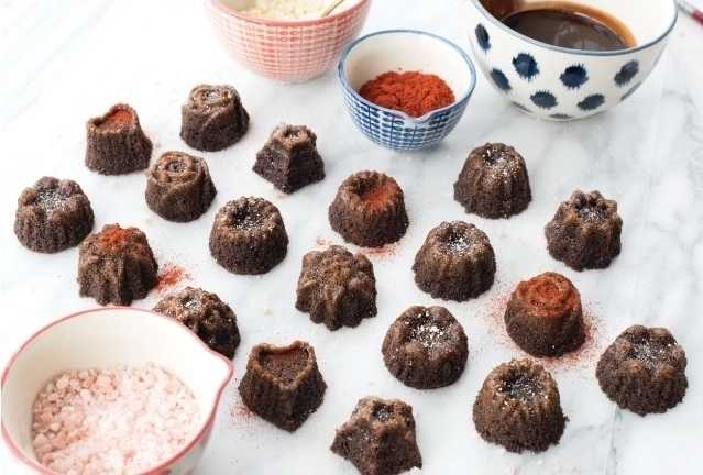 Nordic Ware ZIMA Forma na minidorty a čokolády