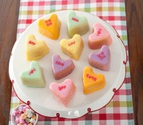 Nordic Ware Spring & Summer Collection Forma na 6 dortíků SRDÍČKA