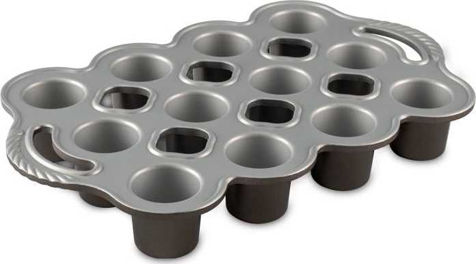 Nordic Ware Forma na 12 POP OVER MUFFINY stříbrná