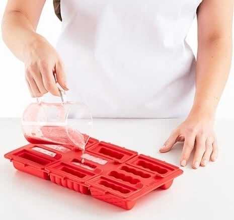 Lékué Set na zmrzlinové dezerty Mini Buche půlkulaté, červený