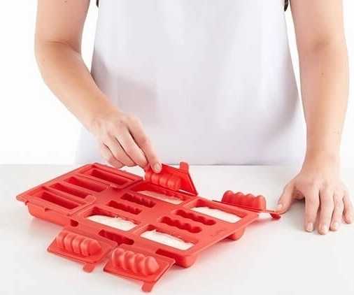 Lékué Set na zmrzlinové dezerty Mini Buche půlkulaté, červený