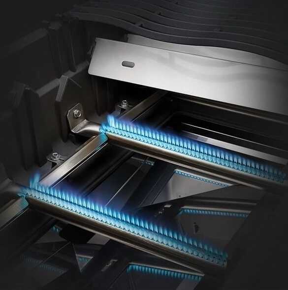 Napoleon Rogue SE Gril plynový Rogue SE 525 RSIB černý