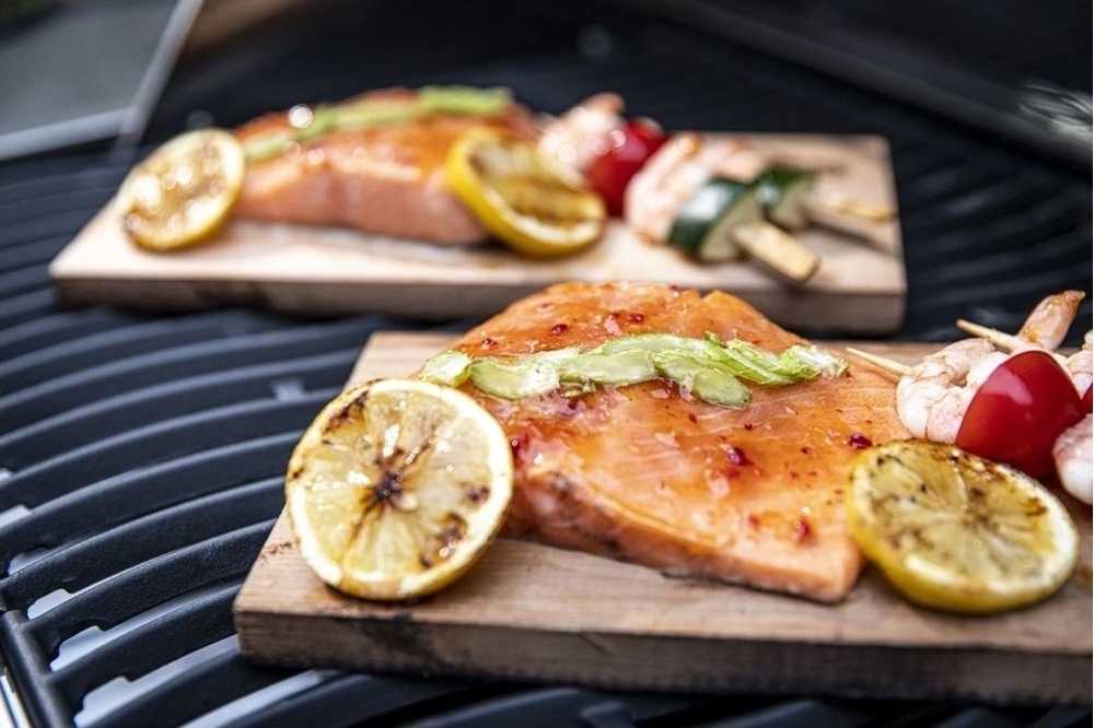 Napoleon Rogue SE Gril plynový Rogue SE 525 RSIB černý