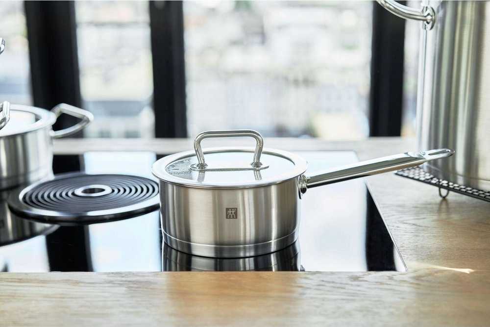 Zwilling Pro rendlík s poklicí, Ø 18 cm / 2,1 l