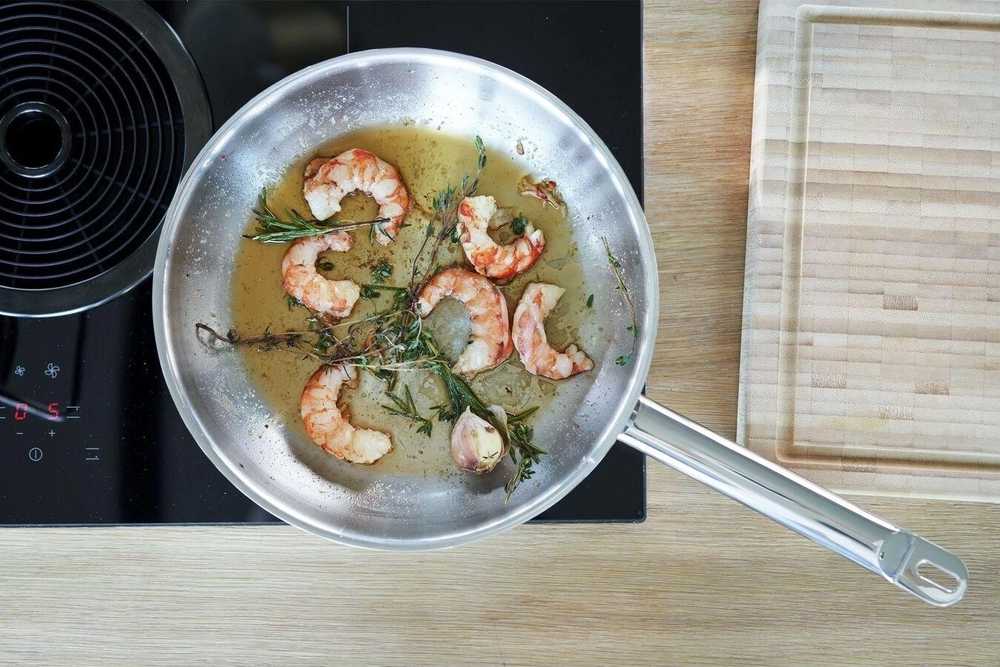 Zwilling Pro nerezová pánev na soté, Ø 28 cm