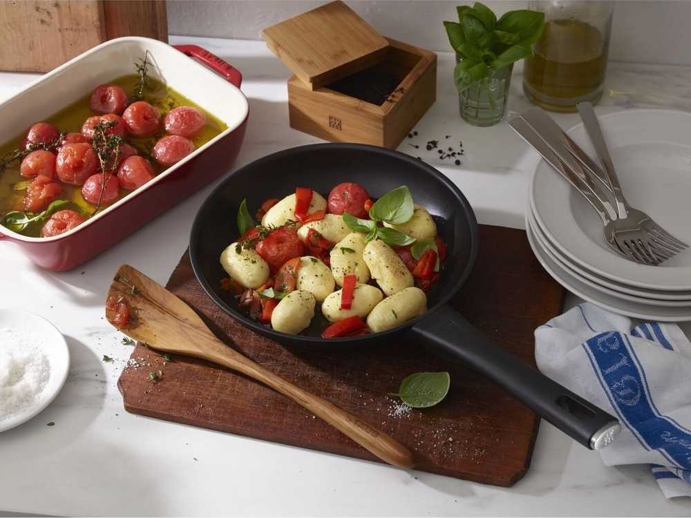 Zwilling Madura Plus nepřilnavá pánev 26 cm