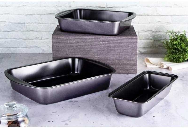 Berlingerhaus Pečící plech s titanovým povrchem 29,5 x 26,5 Carbon PRO Line BH-7837