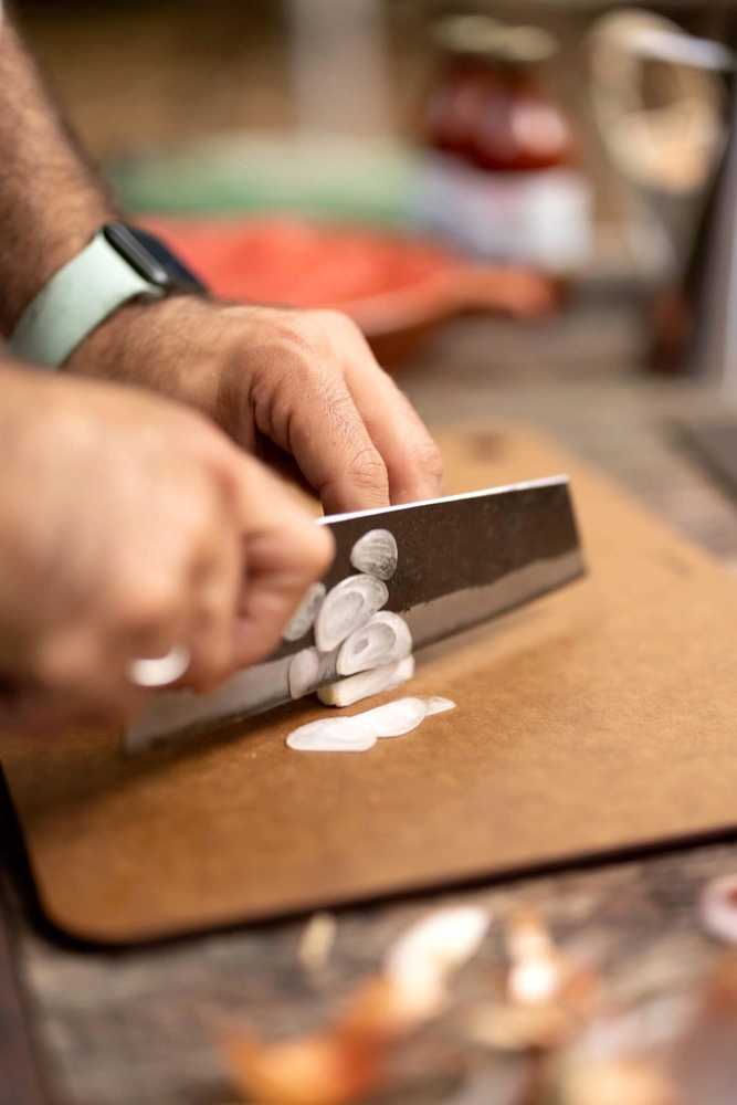 Combekk Krájecí prkénko hnědé 32,5x53 cm 