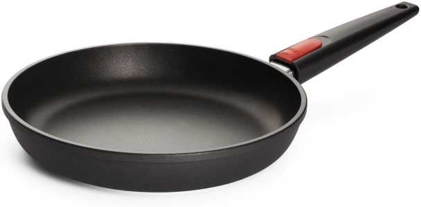 Woll Nowo Titanium Pánev, 26 cm