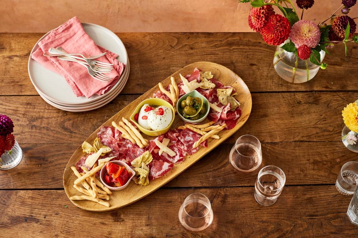 Jamie Oliver Servírovací prkénko z mangového dřeva, 57 x 25 cm