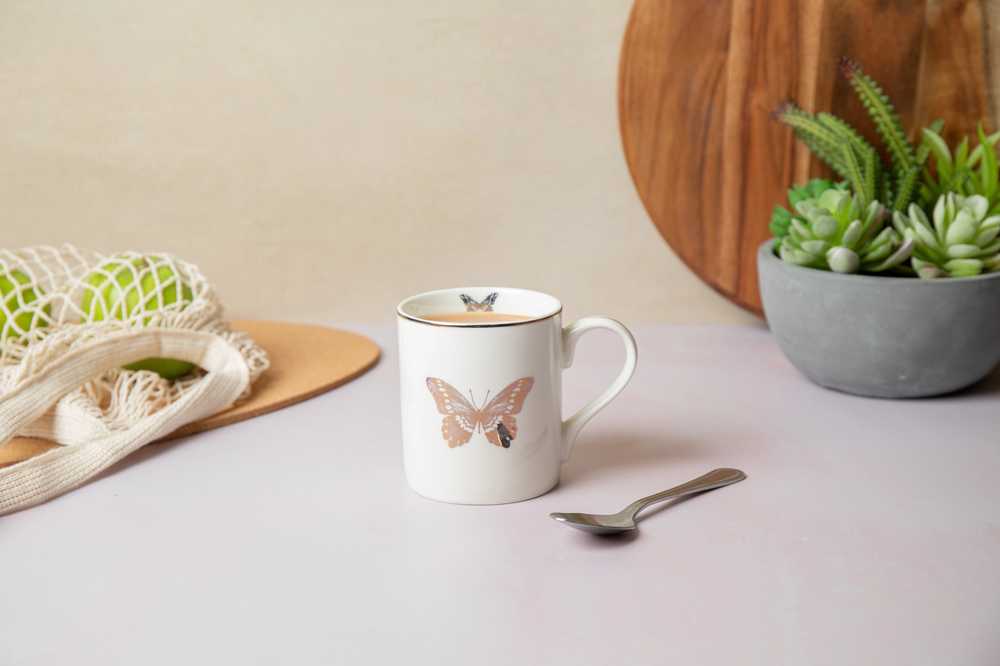 Mikasa Hrnek Butterfly Straight-Sided, 280 ml