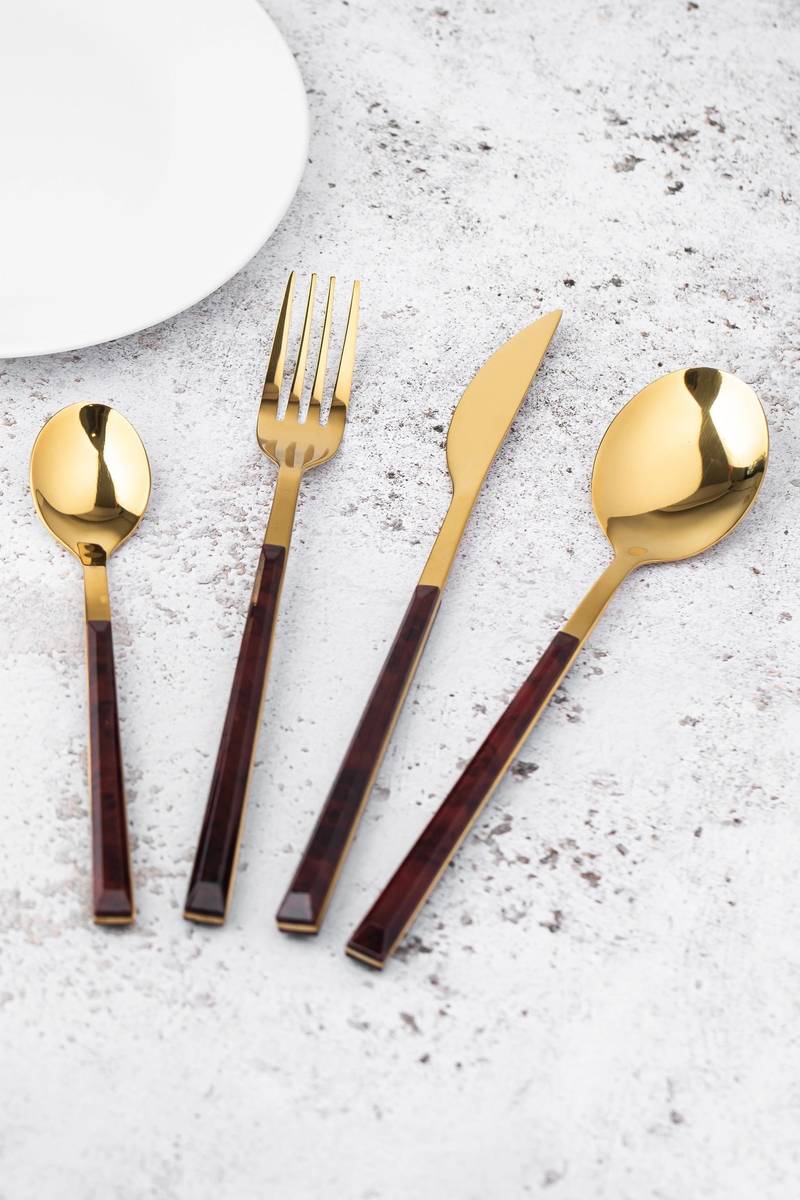Mikasa Sada příborů Sixteen Piece, 16 ks