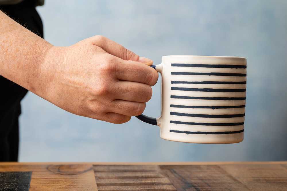 Mikasa Kameninový hrnek Stripe, 390 ml