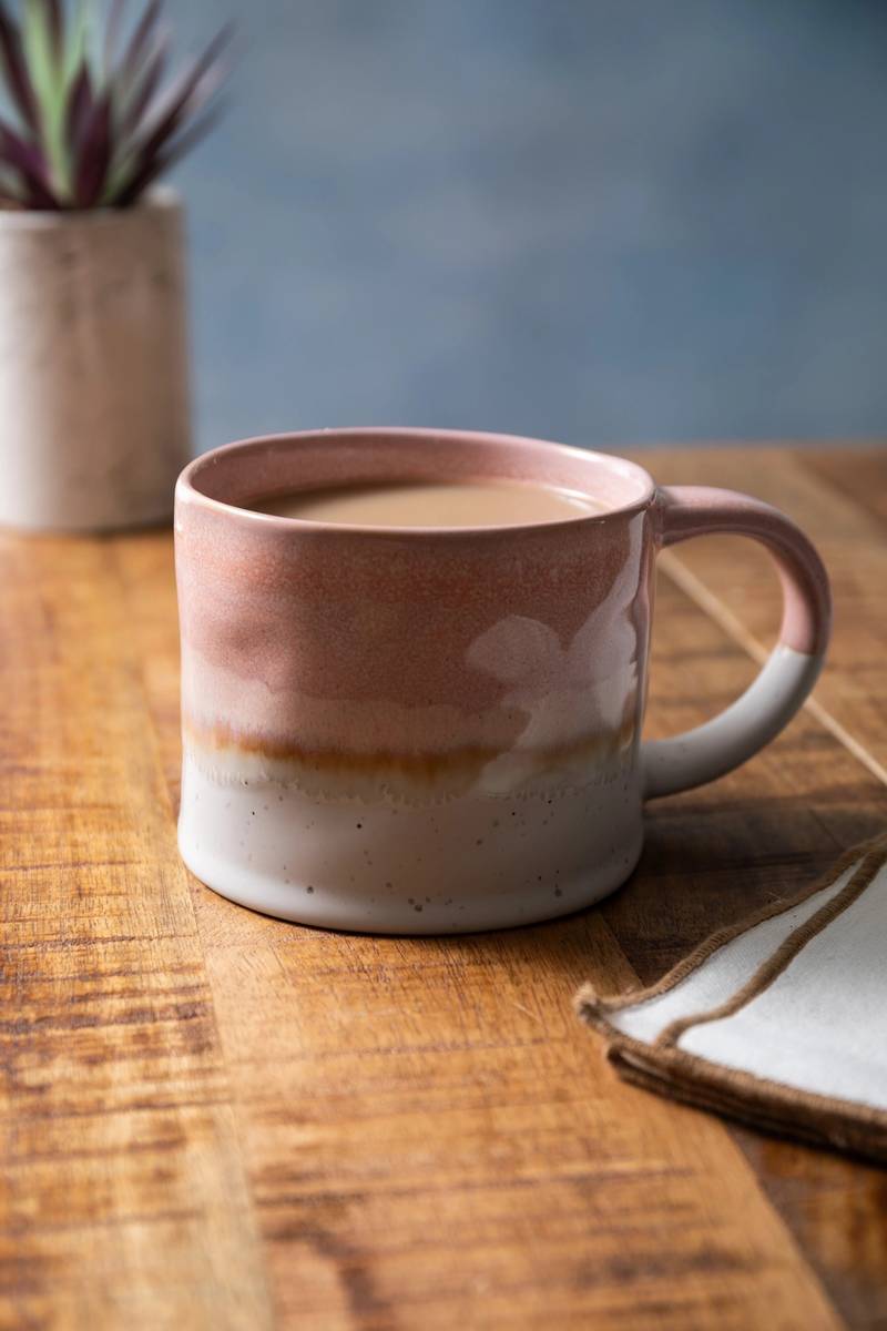 Mikasa Kameninový hrnek Pink Reactive Glaze, 450 ml