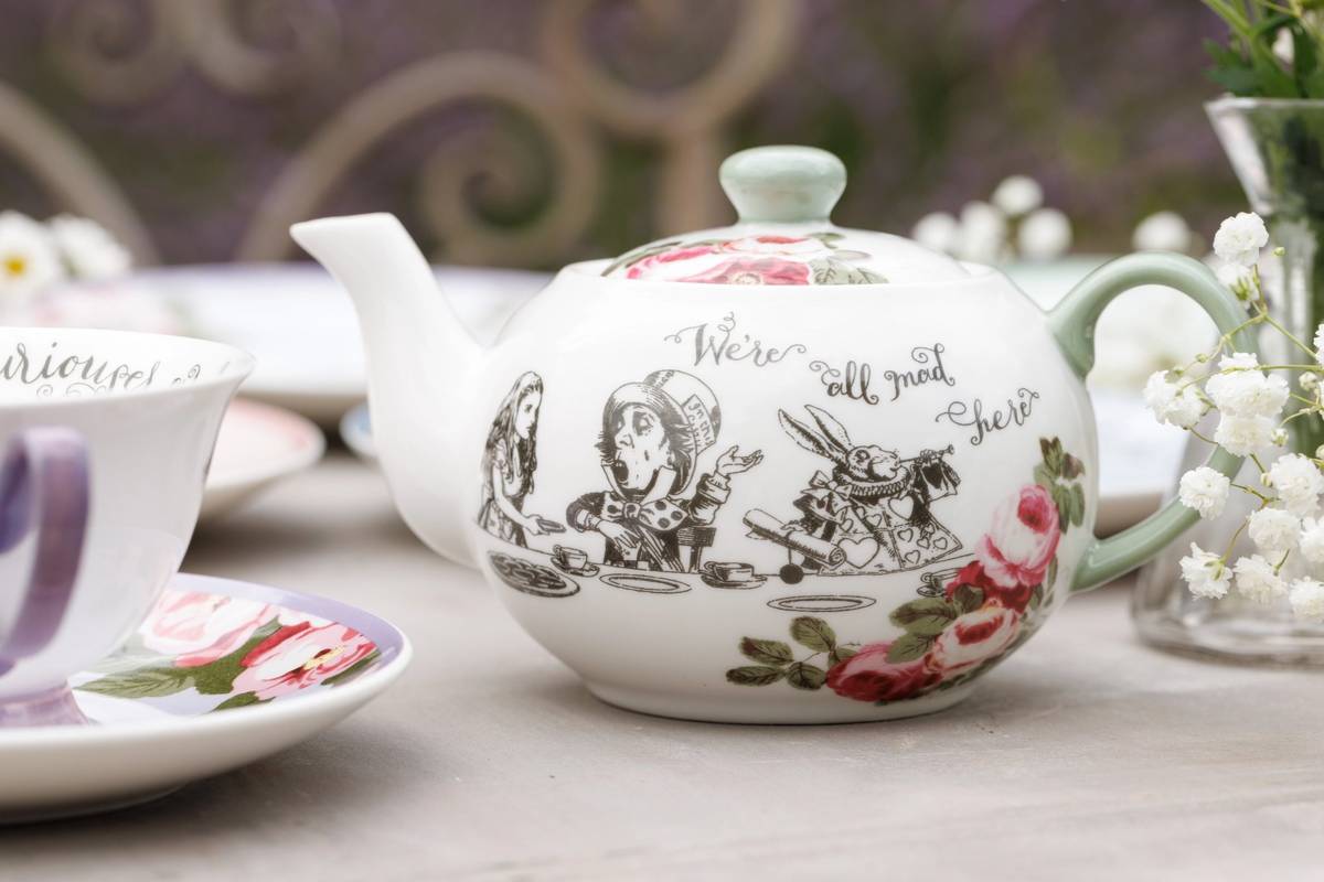 Mikasa V&A Alice In Wonderland Čajová konvička, 400 ml
