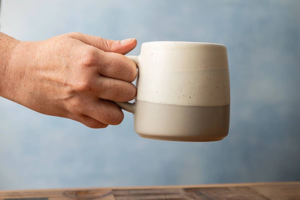 Mikasa Kameninový hrnek Grey Reactive Glaze, 390 ml