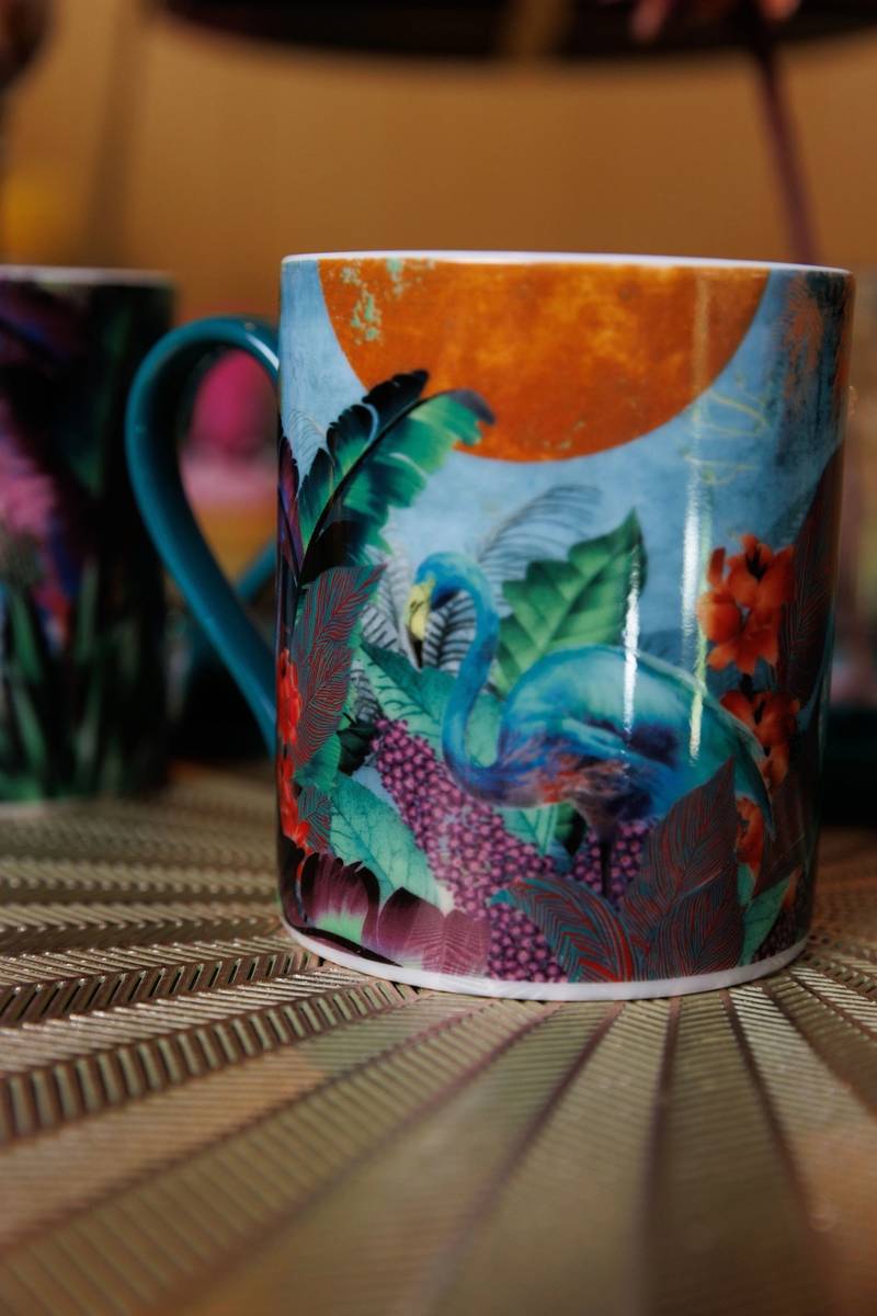 Mikasa Sarah Arnett Porcelánový hrnek Flamingo, 300 ml