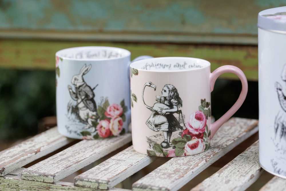 Mikasa V&A Alice In Wonderland Sada hrnečků, 380 ml, 2 ks