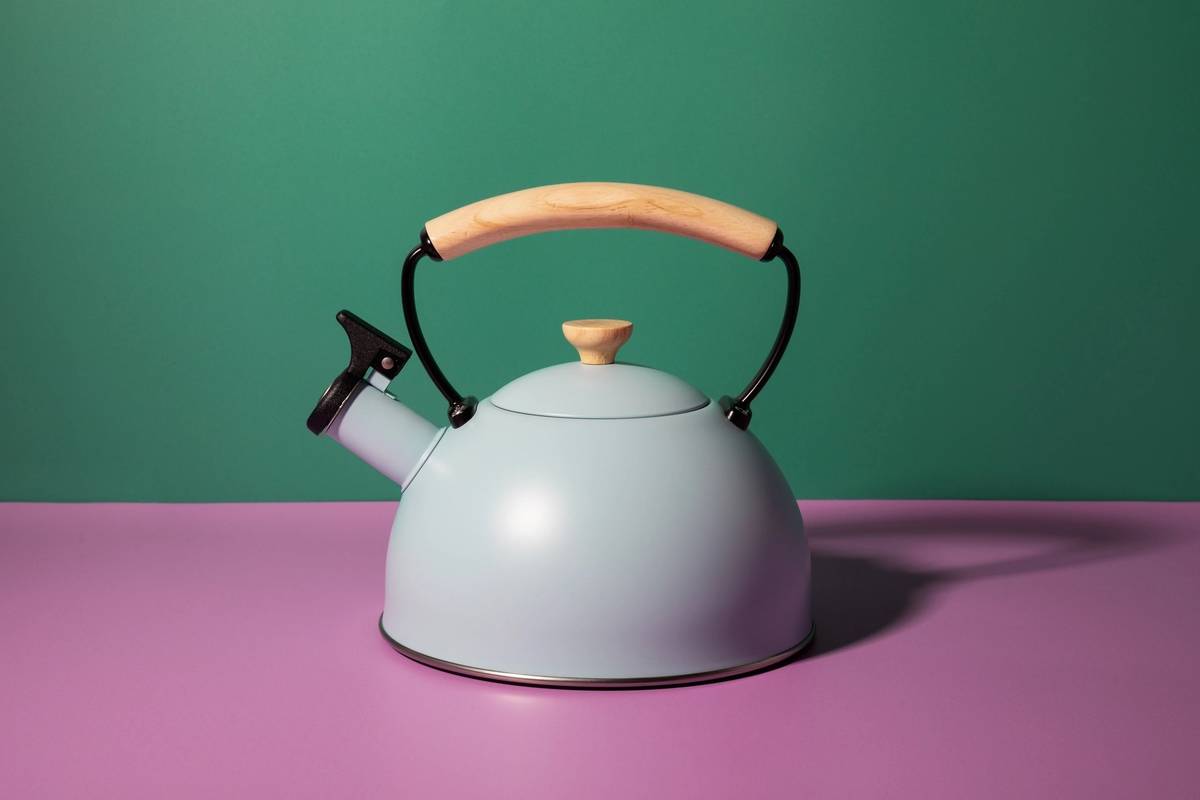 La Cafetière Konvice na vodu s píšťalkou, nebesky modrá, 1.6 l