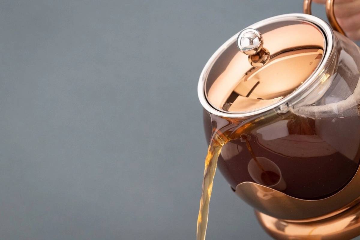 La Cafetière Konvička na čaj s infuzérem, měděná, pro 4 šálky