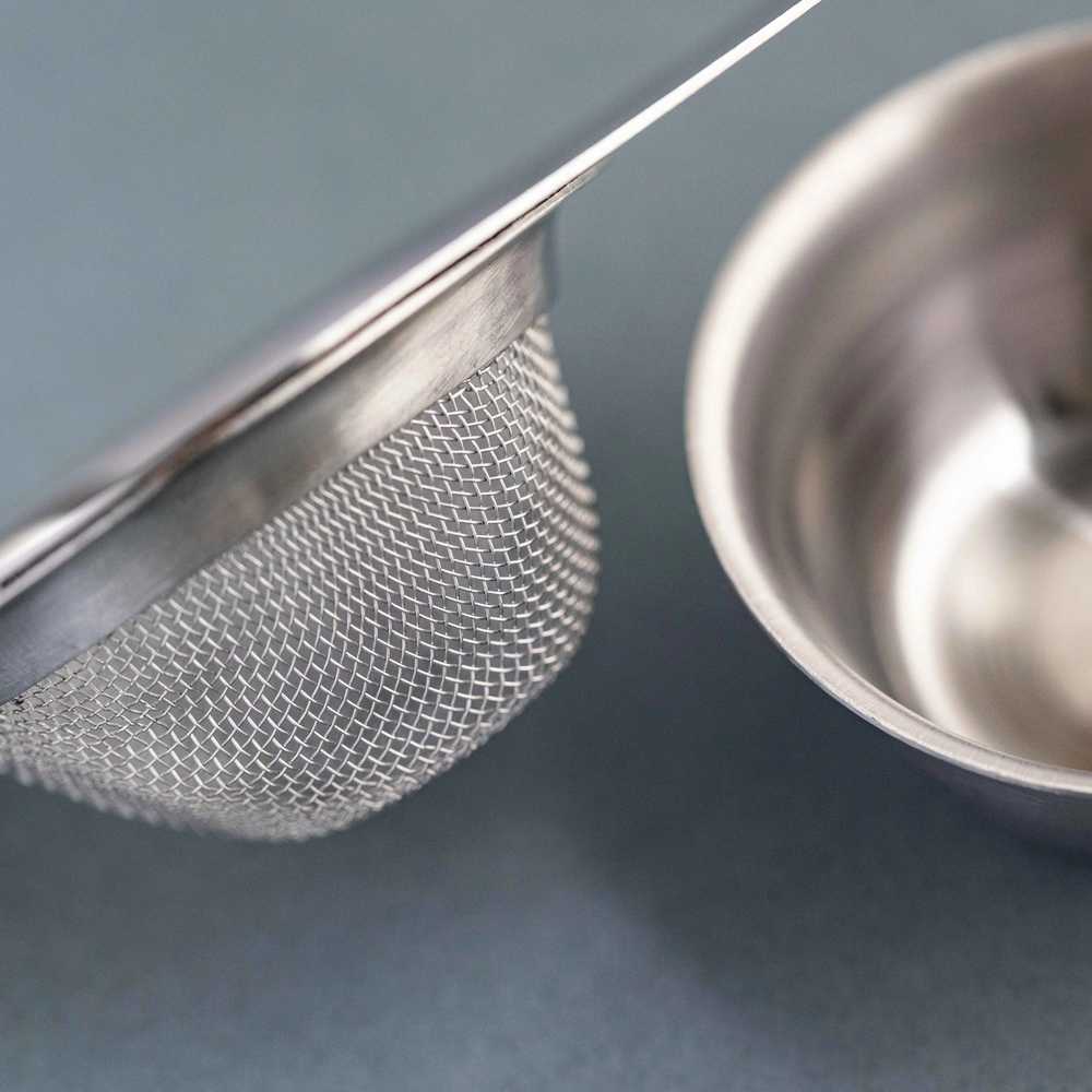 La Cafetière Nerezové sítko na čaj, s odkládací miskou