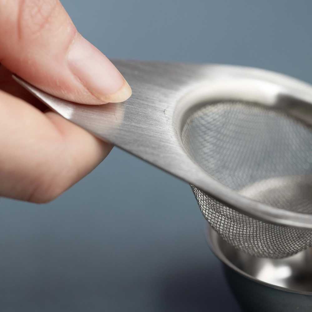 La Cafetière Nerezové sítko na čaj, s odkládací miskou
