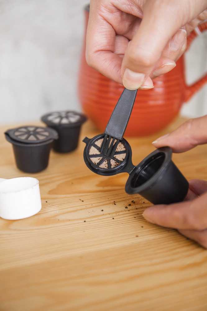 La Cafetière Sada opakovatelně použitelných kapslí