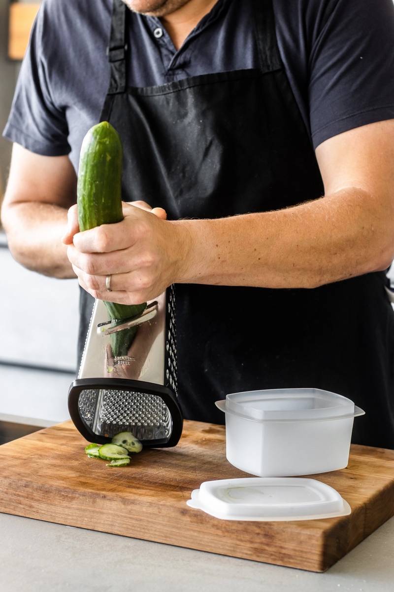 MasterClass Čtyřstranné struhadlo se zásobníkem, 23 cm