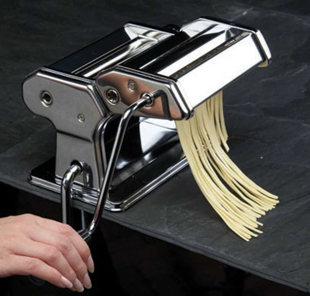 KitchenCraft Strojek na těstoviny Italian Deluxe Double Cutter