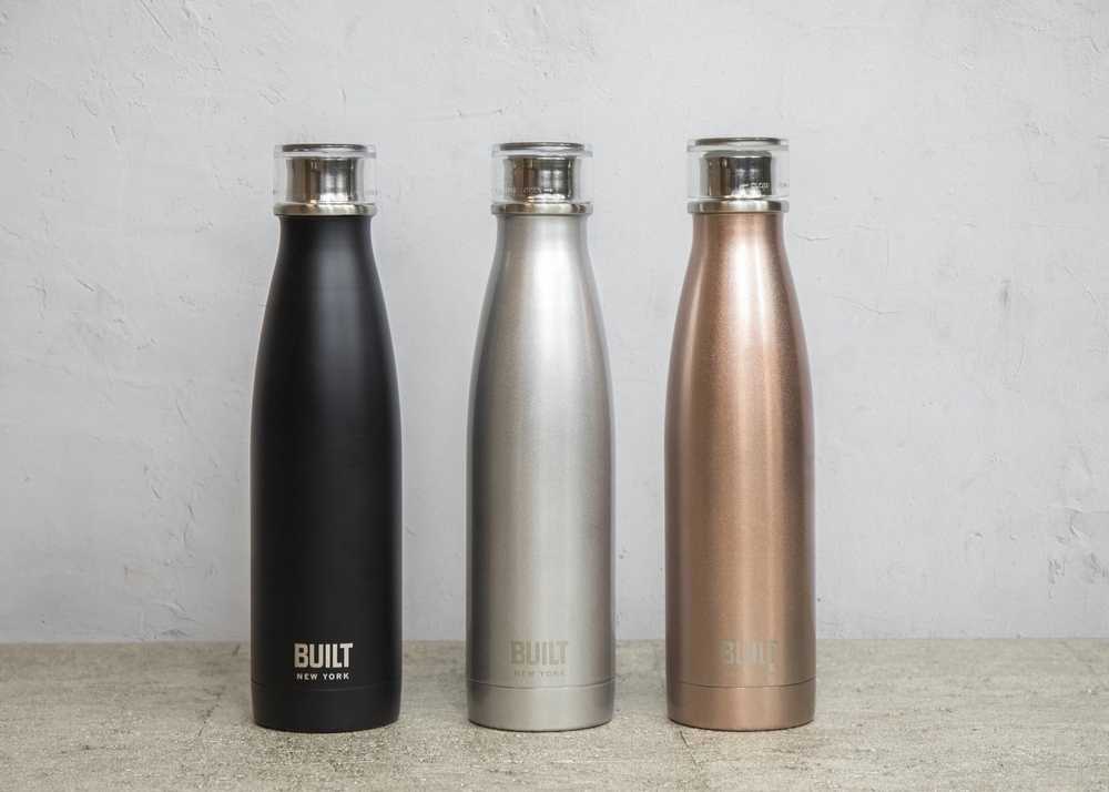 BUILT New York Láhev na vodu z nerezové oceli, 500 ml, černá
