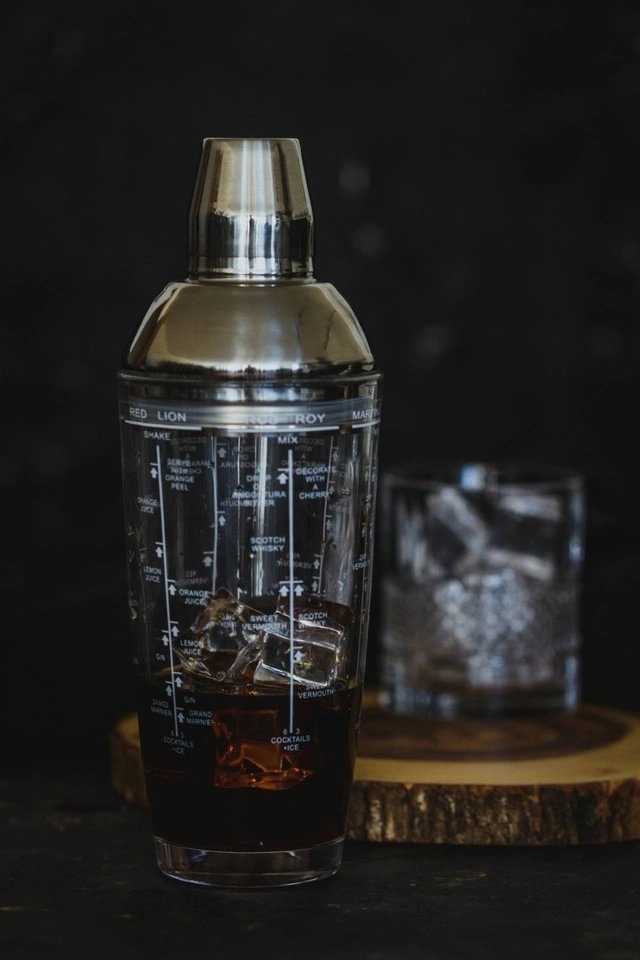 BarCraft Skleněný shaker s recepty na koktejly, 700 ml