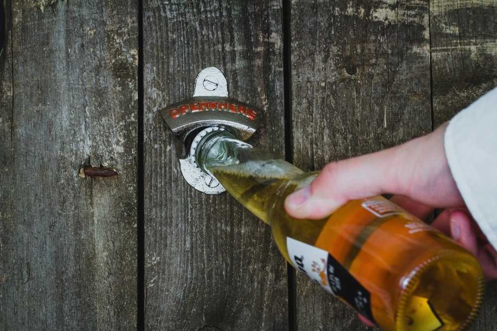 BarCraft Otvírák na lahve, pro upevnění do zdi