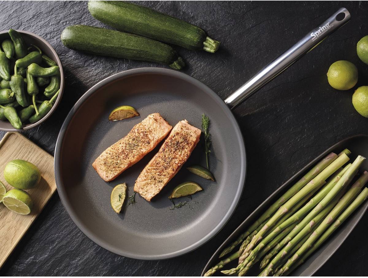 Spring Ultimate Pánev Brigade, 32 cm