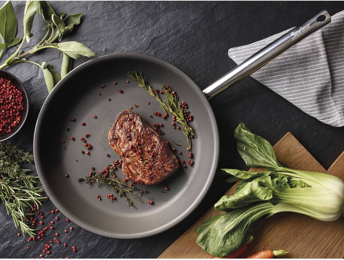 Spring Ultimate Pánev XL Brigade, 28 cm