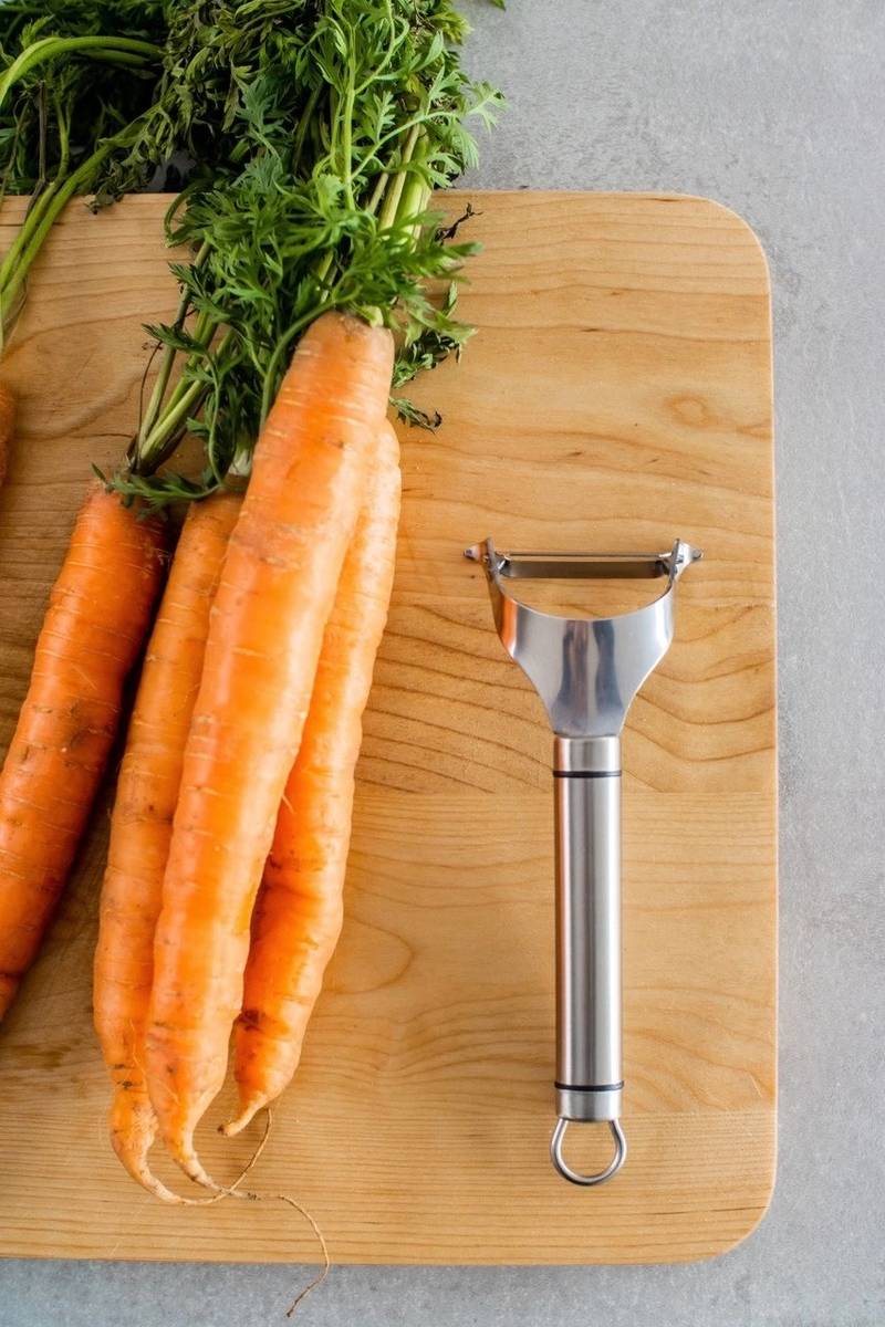 KitchenCraft Professional Škrabka ve tvaru "Y"