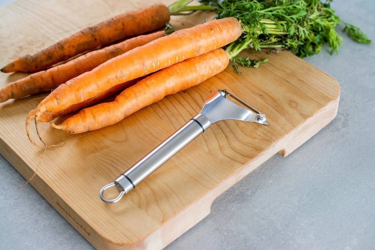 KitchenCraft Professional Škrabka ve tvaru "Y"