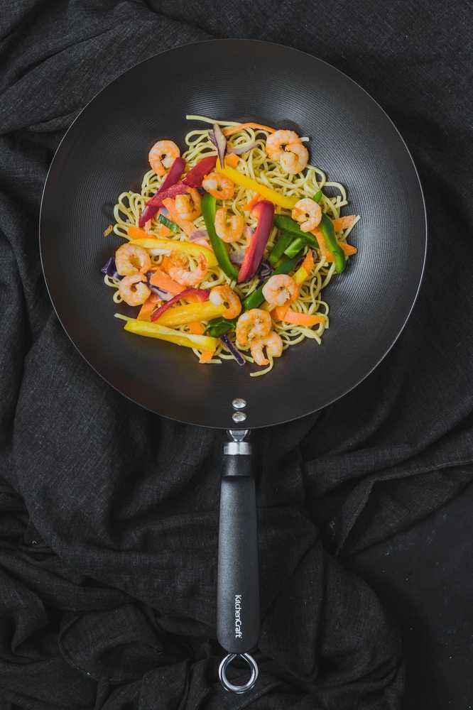 KitchenCraft World of Flavours Pánev wok s nepřilnavým povrchem, 30 cm