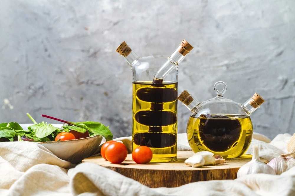 KitchenCraft World of Flavours Skleněná láhev na olej a ocet, 300 ml / 100 ml