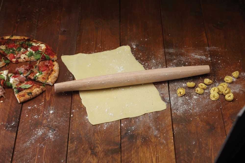 KitchenCraft World of Flavours Dřevěný kuchyňský váleček, 50 cm