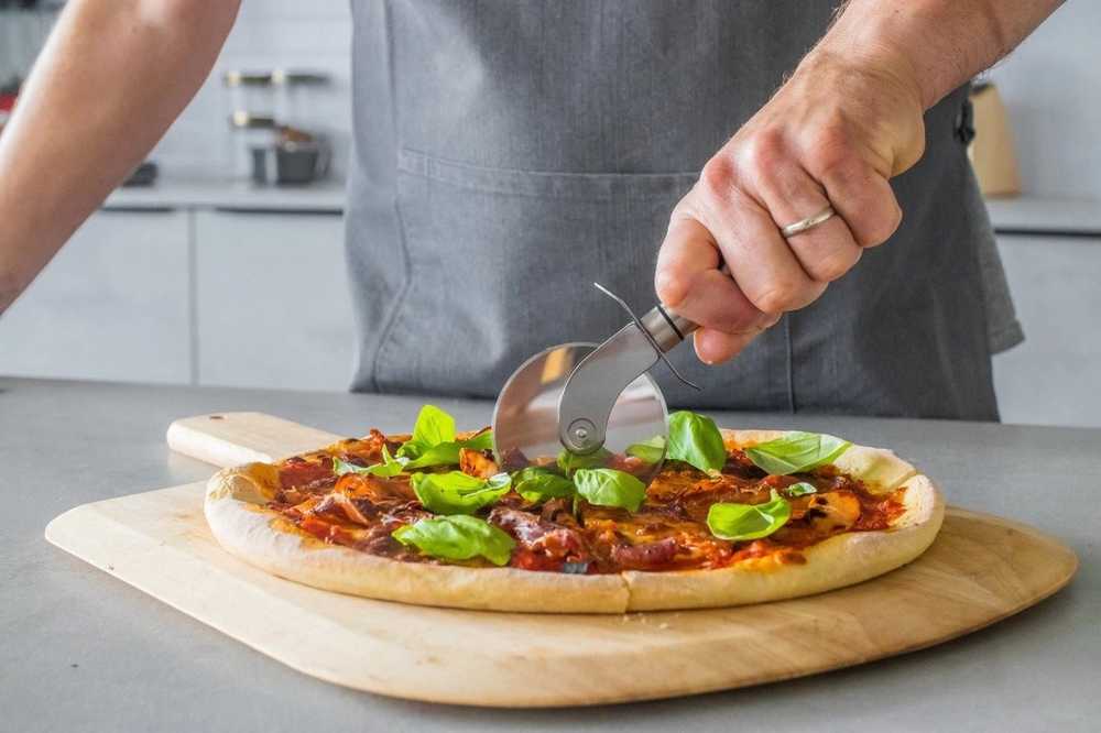 KitchenCraft Professional Kráječ na pizzu, 9.5 cm